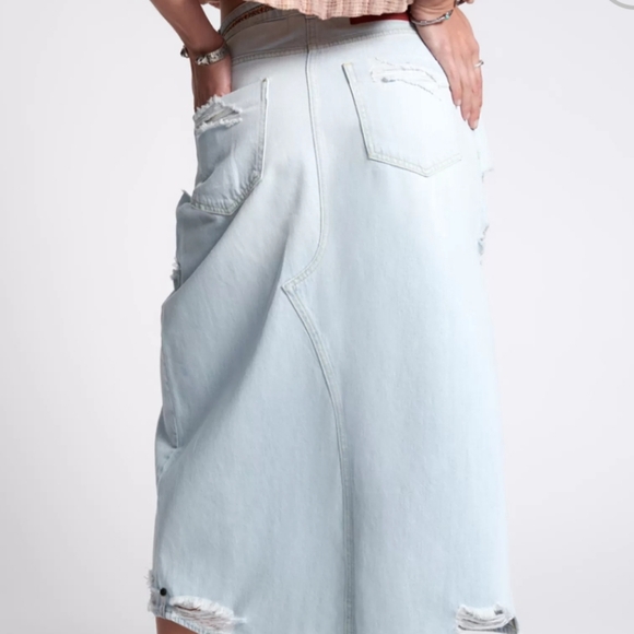 NWT One Teaspoon Rocko Distressed Denim Skirt Size 31 - Picture 3 of 12